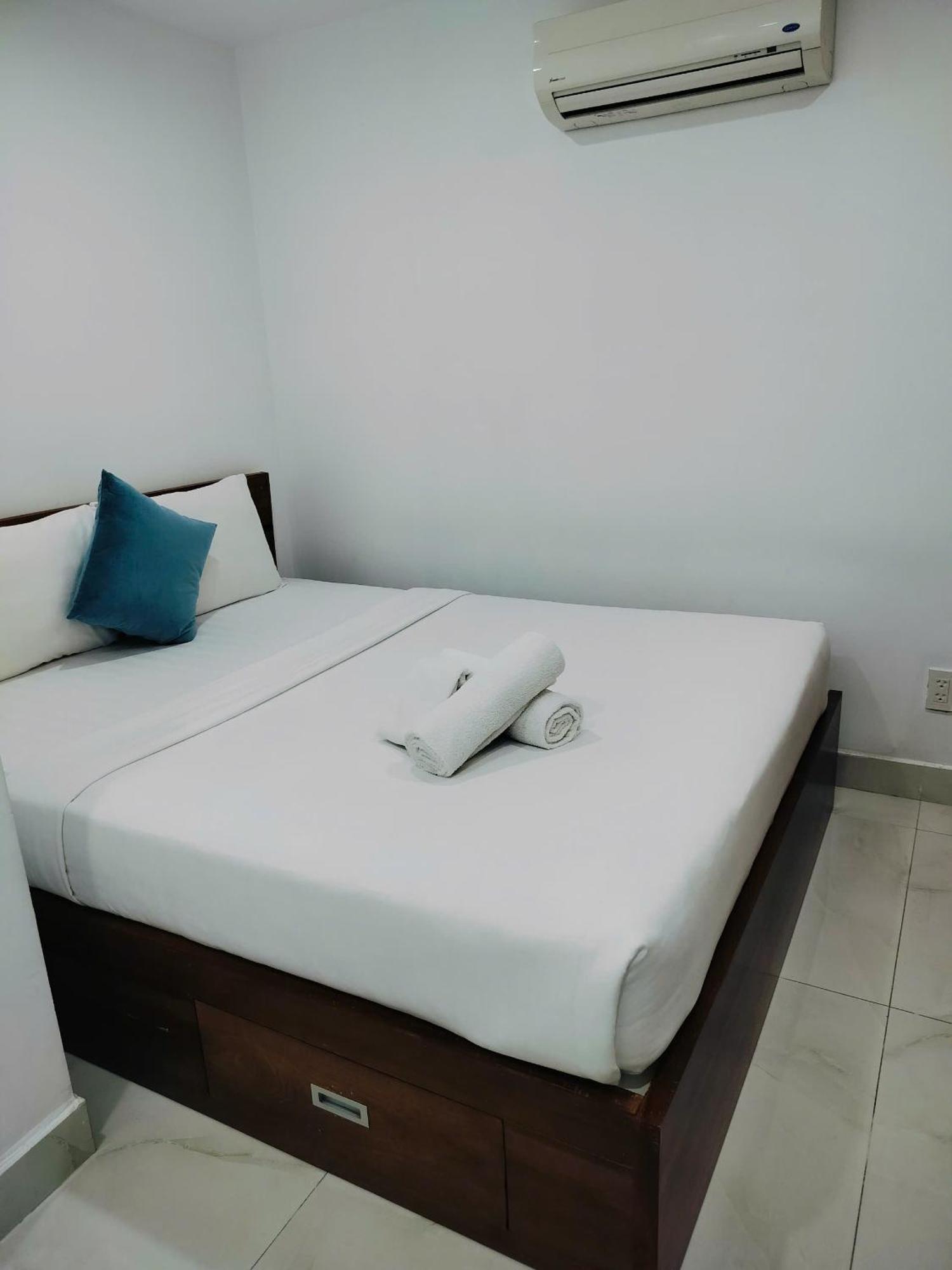 Adventure Hotel Хошимин Екстериор снимка