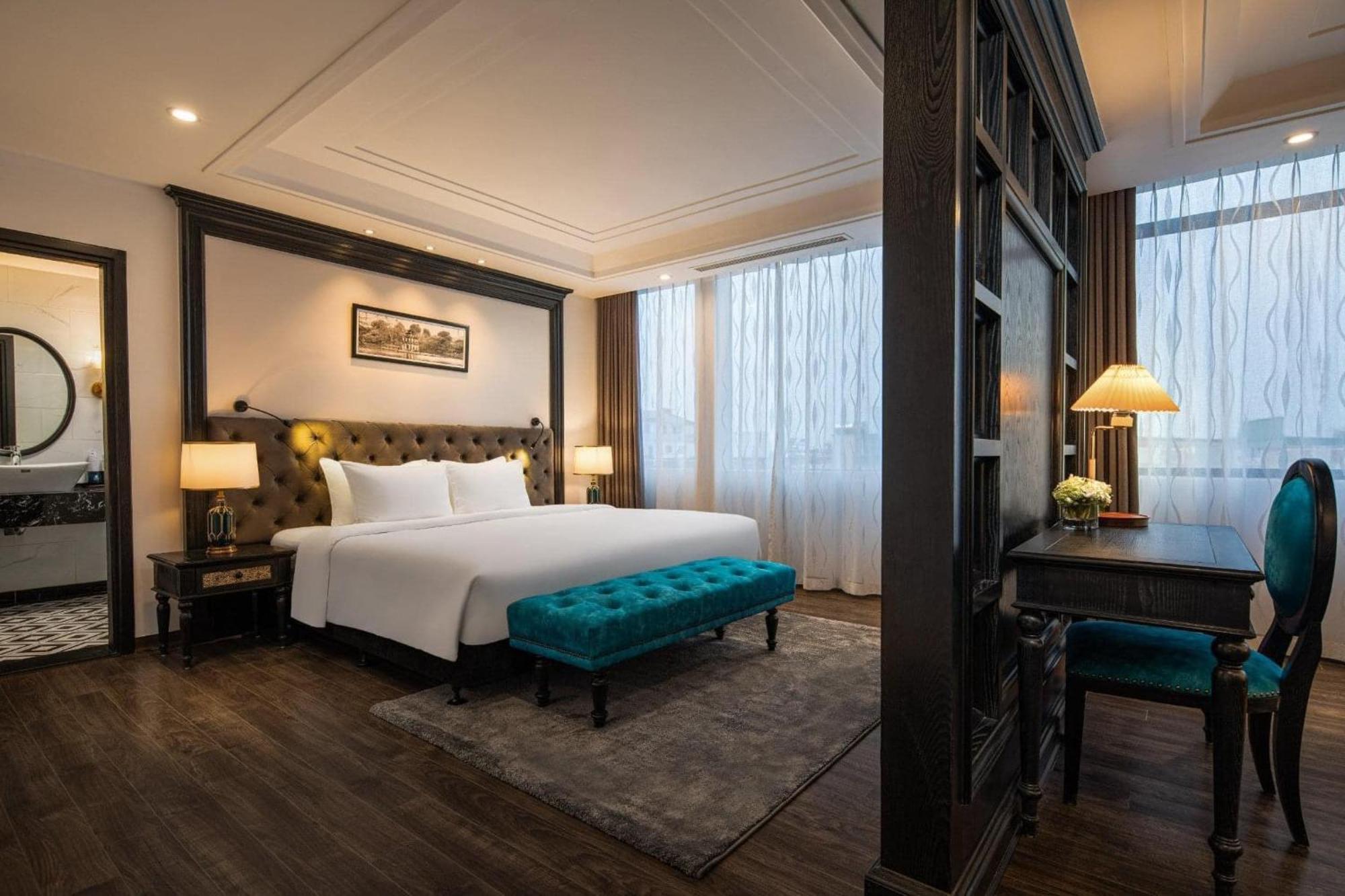 Adventure Hotel Хошимин Екстериор снимка